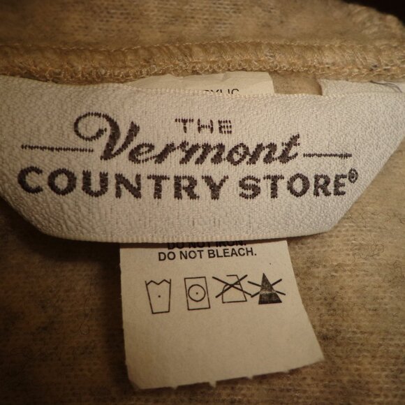 NWT The Vermont Country Store Hooded Shawl Cape O/S Natural Button Closure - Picture 3 of 16